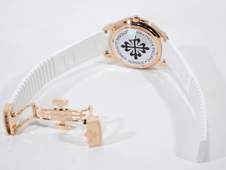 Patek Philippe Aquanaut Ref. 5268/200R-001 Rose Gold White Dial Excellent Condition ib4pfqmv
