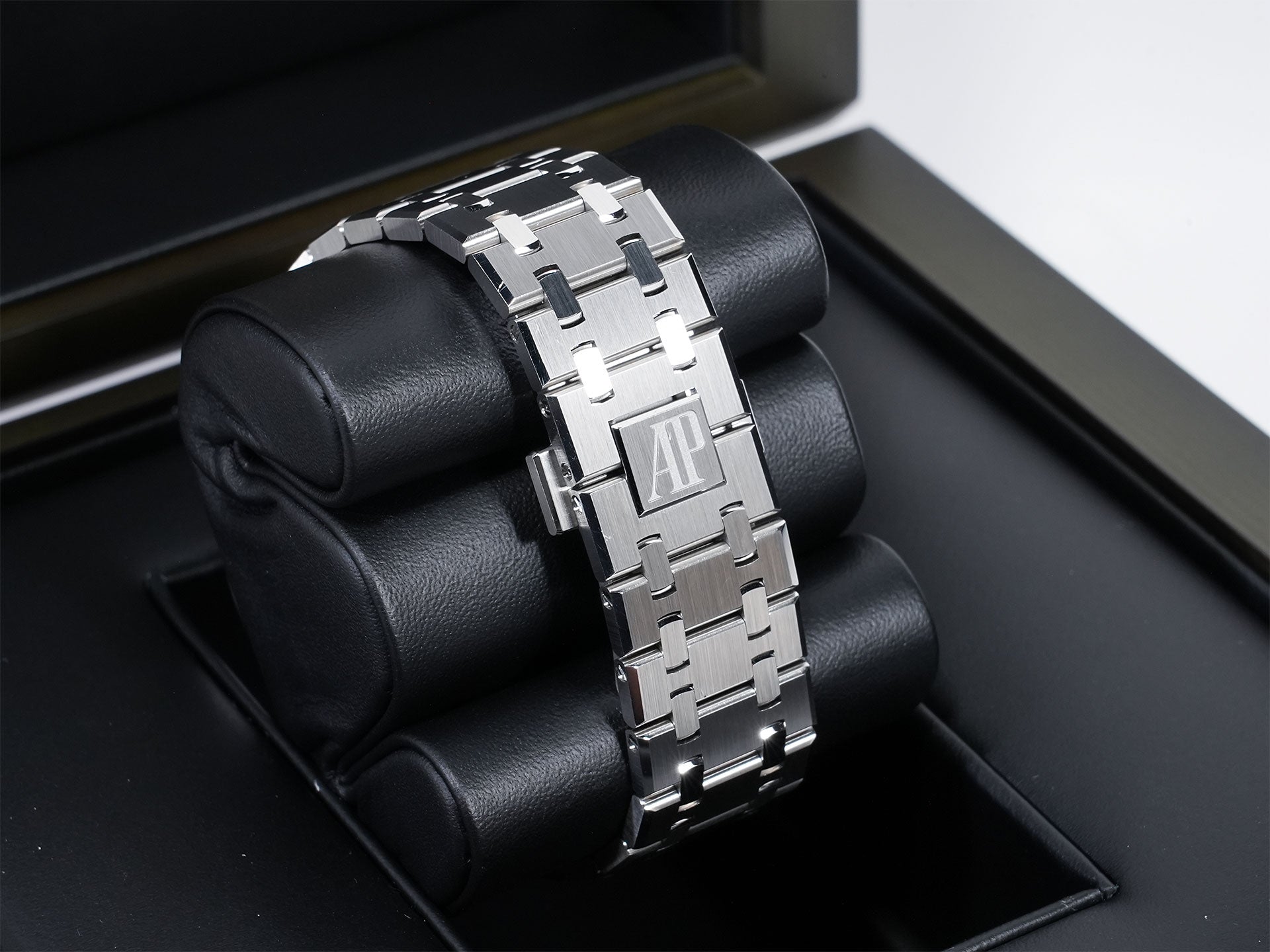 オーデマピゲ ロイヤルオーク クロノグラフ Ref.26240ST.OO.1320ST.08 ステンレススチール カーキグリーン文字盤 美品 53o2af6m