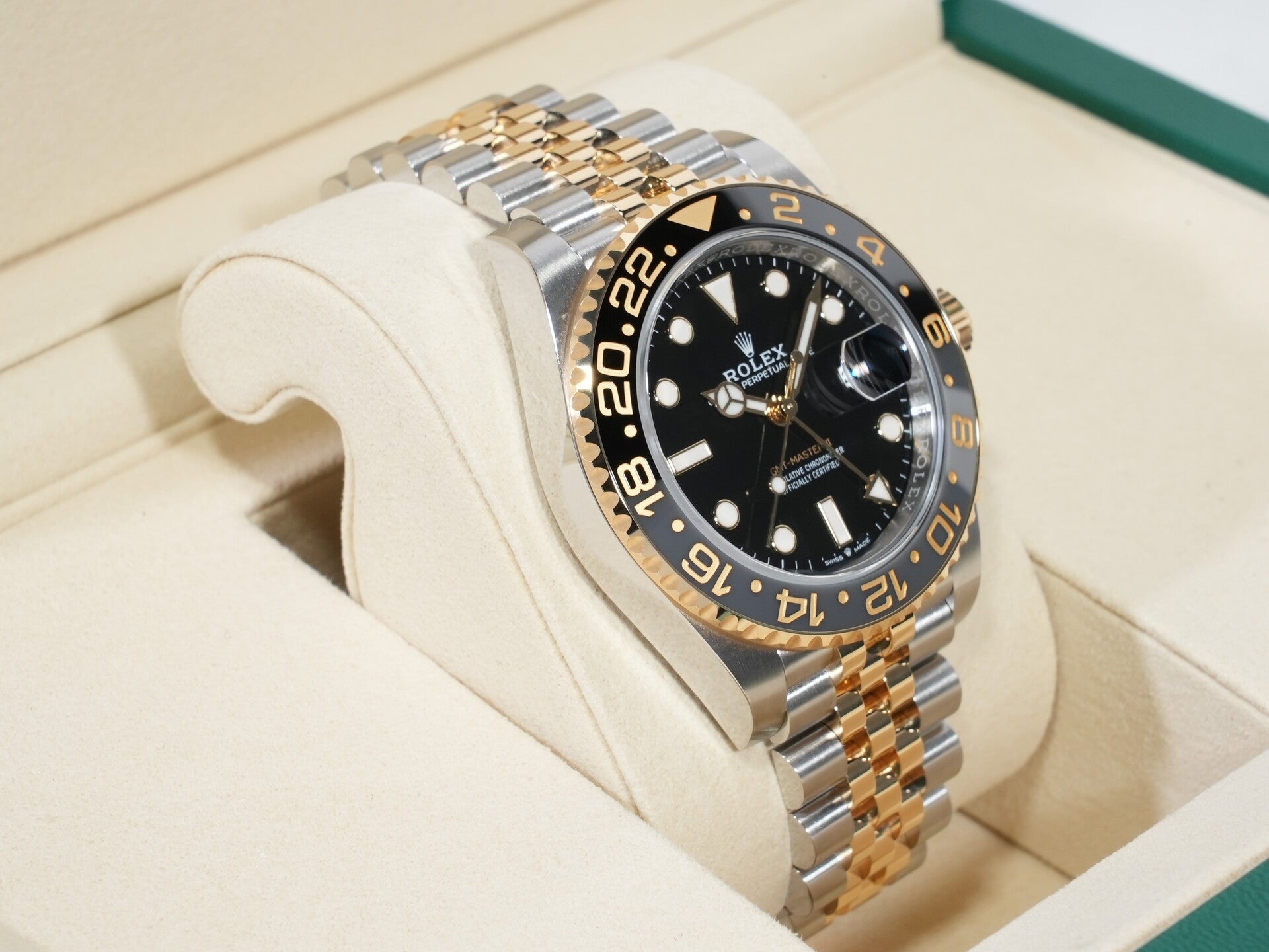 ロレックス GMTマスターII Ref.126713GRNR ステンレススチール/イエローゴールド ブラック文字盤 ジュビリーブレスレット 未使用 m47xare5