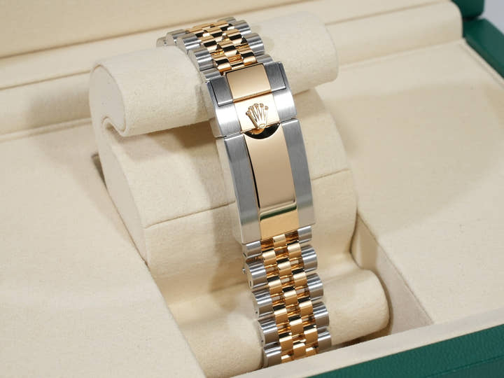 ロレックス GMTマスターII Ref.126713GRNR ステンレススチール/イエローゴールド ブラック文字盤 ジュビリーブレスレット 未使用 m47xare5