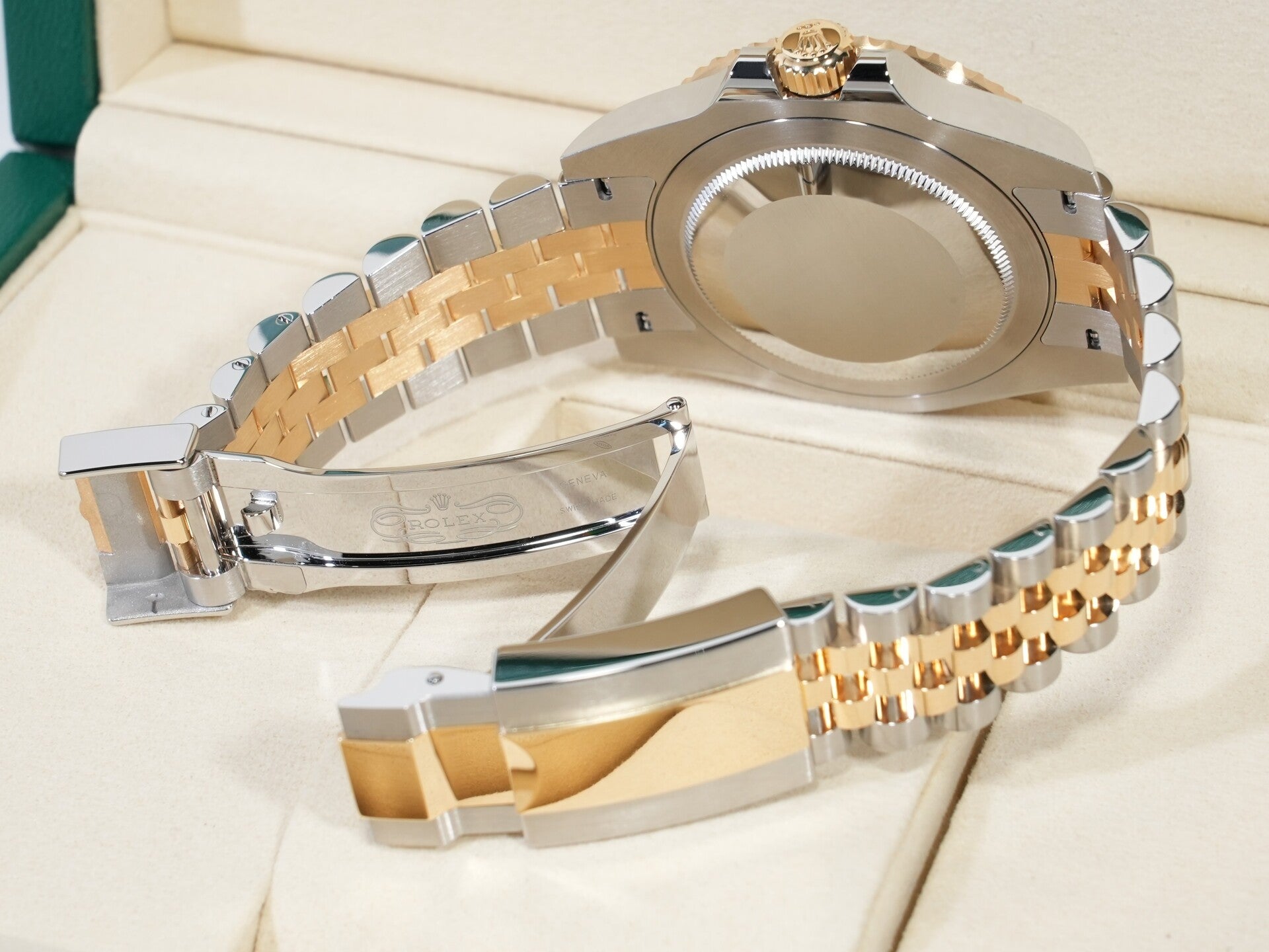 ロレックス GMTマスターII Ref.126713GRNR ステンレススチール/イエローゴールド ブラック文字盤 ジュビリーブレスレット 未使用 m47xare5