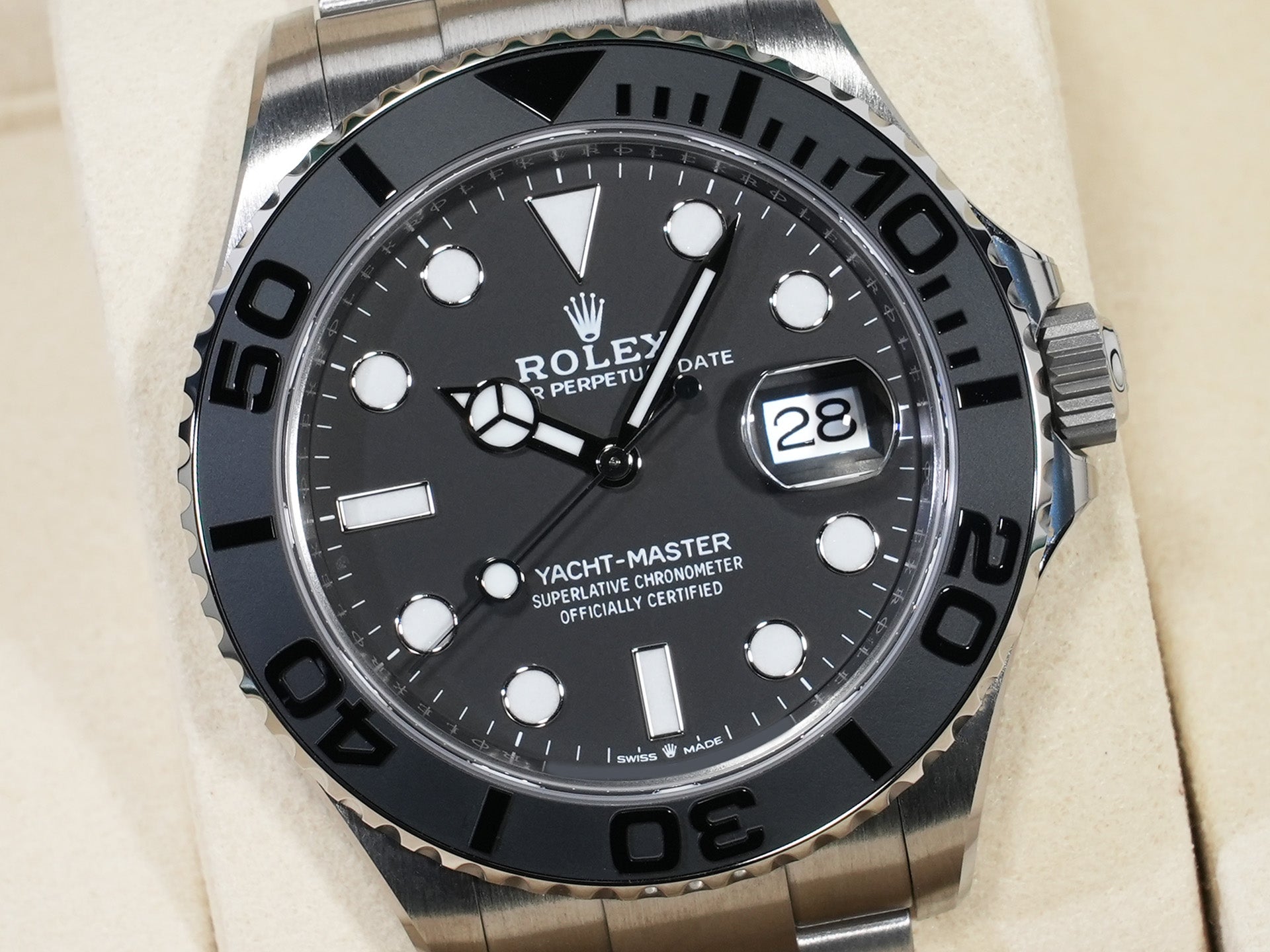 ロレックス ヨットマスター42 Ref.226627 RLXチタン ブラック文字盤 未使用 6zxjpqbk