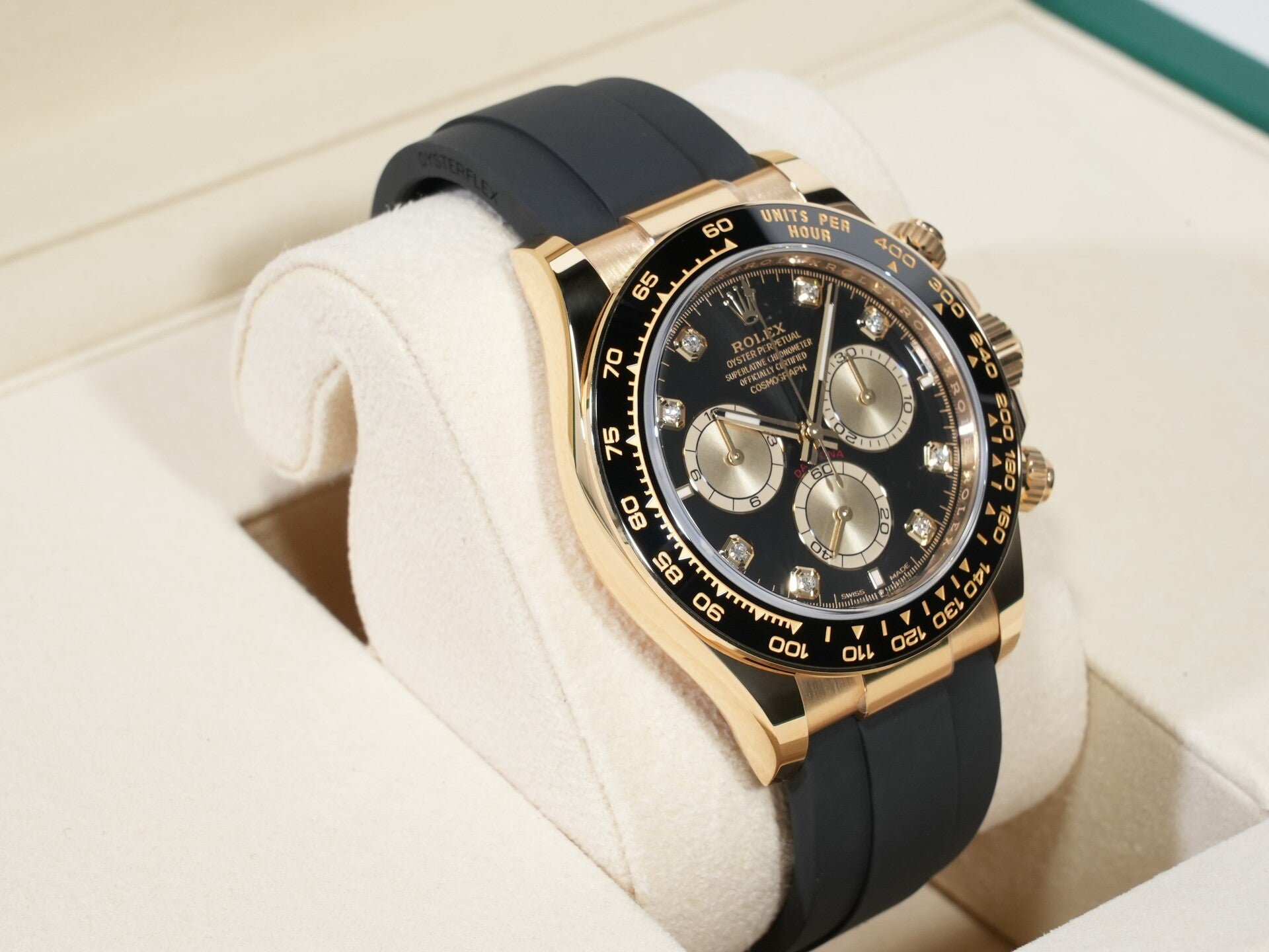 ロレックス デイトナ Ref.126518LN イエローゴールド ブライトブラックxゴールデンx8Pダイヤ文字盤 未使用 ic4ussz5