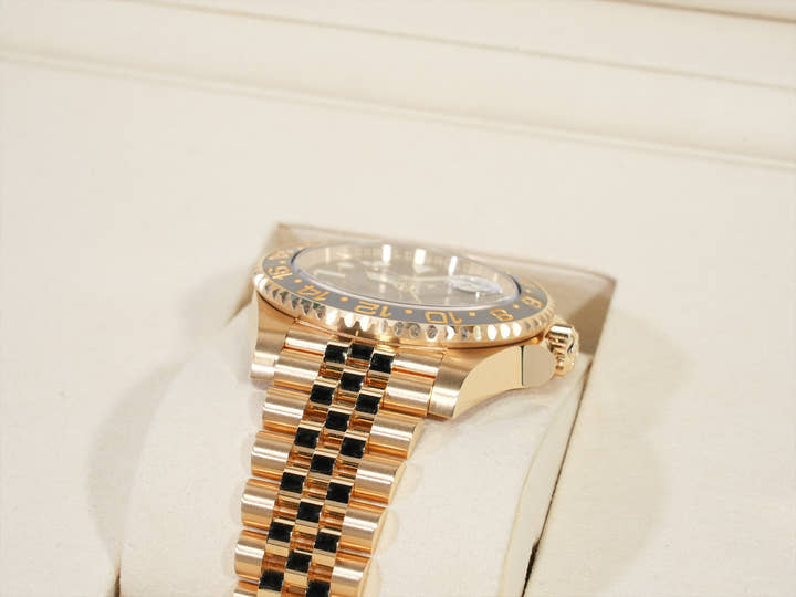 ロレックス GMTマスターII Ref.126718GRNR イエローゴールド ブラック文字盤 ジュビリーブレスレット 美品 m7b7wf6y