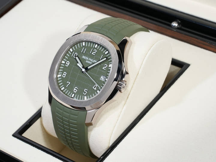 パテックフィリップ アクアノート Ref.5168G-010 ホワイトゴールド カーキグリーン文字盤 未使用 79xrg7ue