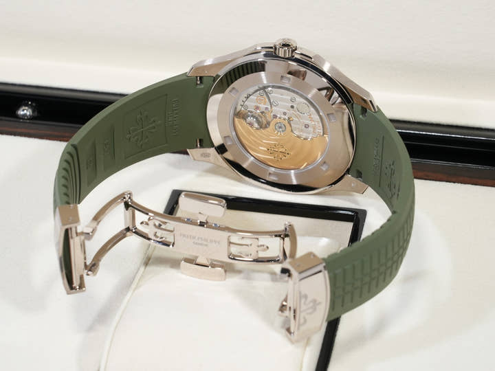 パテックフィリップ アクアノート Ref.5168G-010 ホワイトゴールド カーキグリーン文字盤 未使用 79xrg7ue