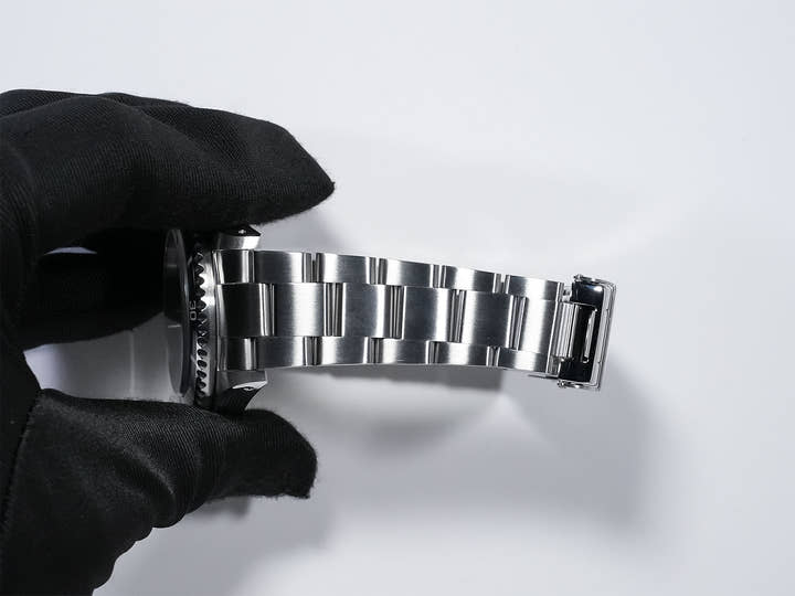 ロレックス シードゥエラー Ref.16600 ステンレススチール ブラック文字盤 美中古 c7feyx5z