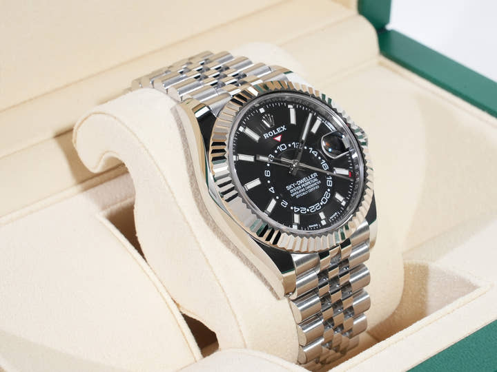ロレックス スカイドゥエラー Ref.326934 ステンレススチール/ホワイトゴールド ブラック文字盤 ジュビリーブレスレット 中古 zk7jigad