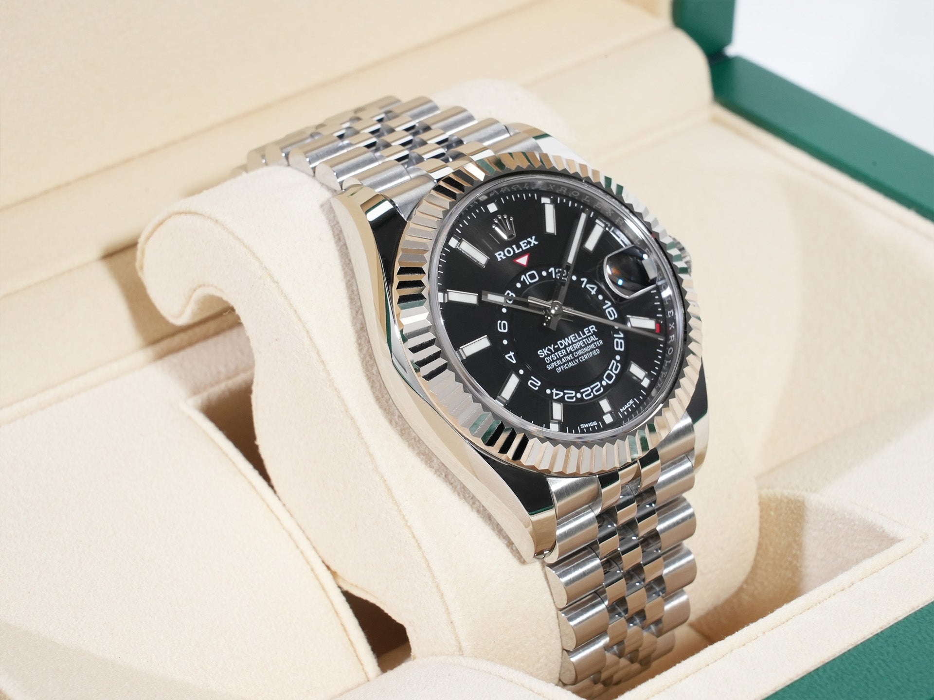 ロレックス スカイドゥエラー Ref.326934 ステンレススチール/ホワイトゴールド ブラック文字盤 ジュビリーブレスレット 中古 zk7jigad