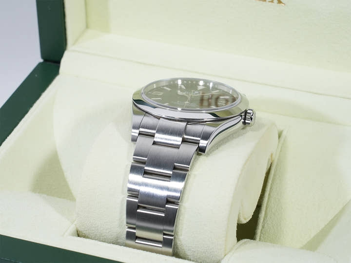 ロレックス エクスプローラーI 鏡面ブラックアウト Ref.214270 ステンレススチール ブラック文字盤 オイスターブレスレット 中古 egy3gcvh