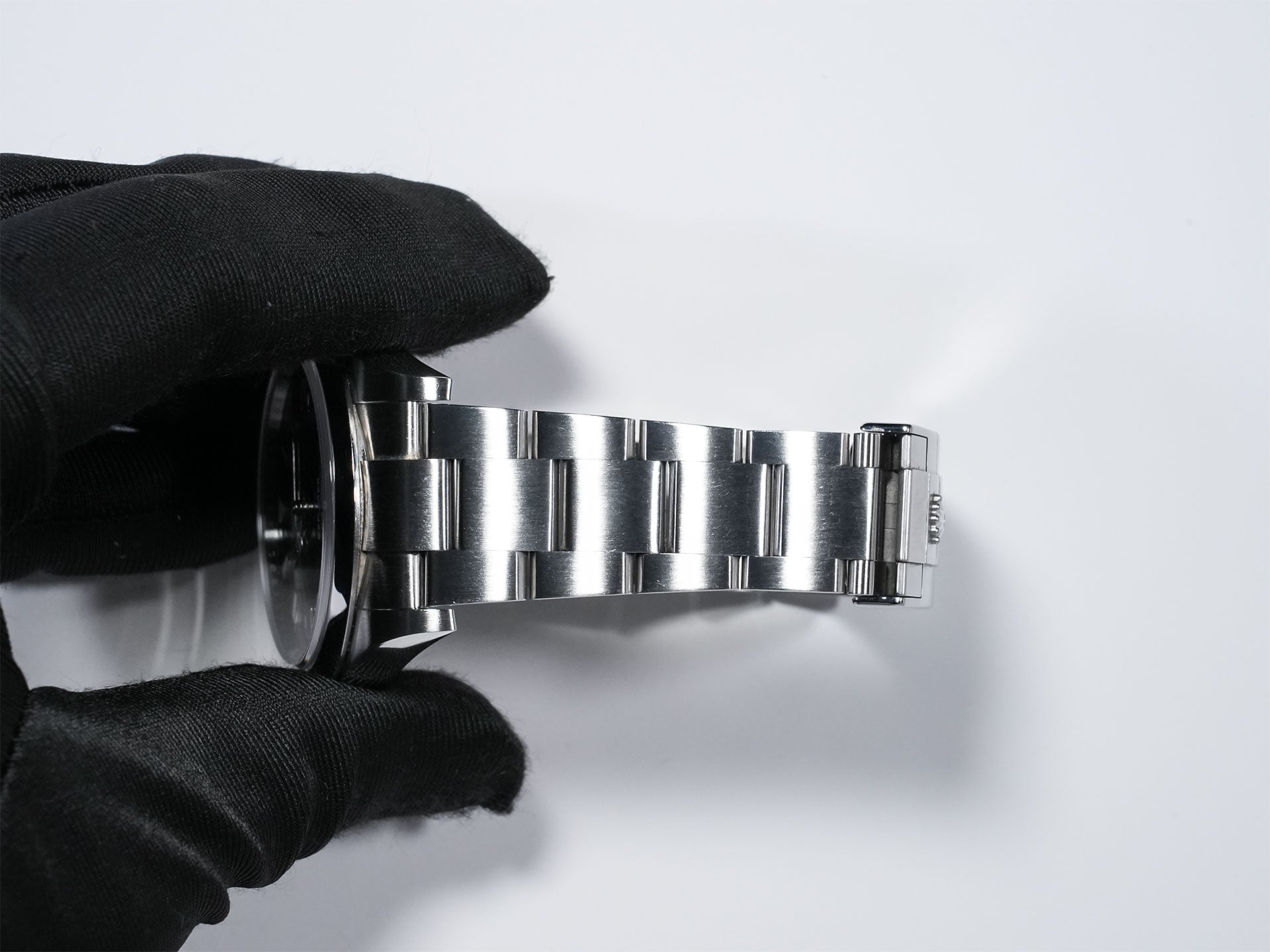 ロレックス エクスプローラーI 鏡面ブラックアウト Ref.214270 ステンレススチール ブラック文字盤 オイスターブレスレット 中古 egy3gcvh