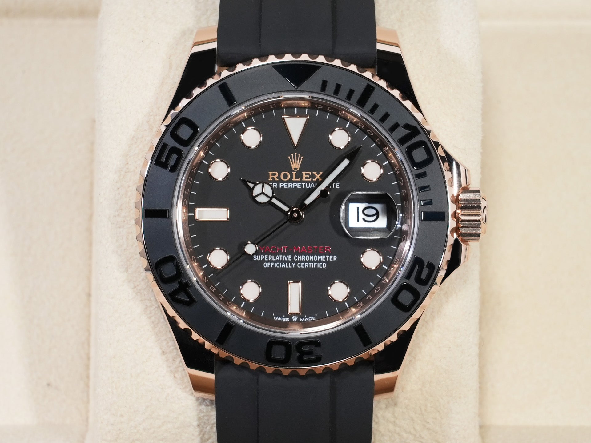 ロレックス ヨットマスター40 Ref.126655 エバーローズゴールド ブラック文字盤 中古 k7yuettd