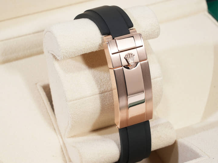 ロレックス ヨットマスター40 Ref.126655 エバーローズゴールド ブラック文字盤 中古 k7yuettd