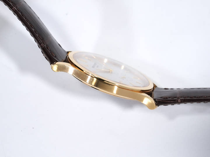 パテックフィリップ カラトラバ Ref.5196J-001 イエローゴールド シルバー文字盤 中古 unvovk5v