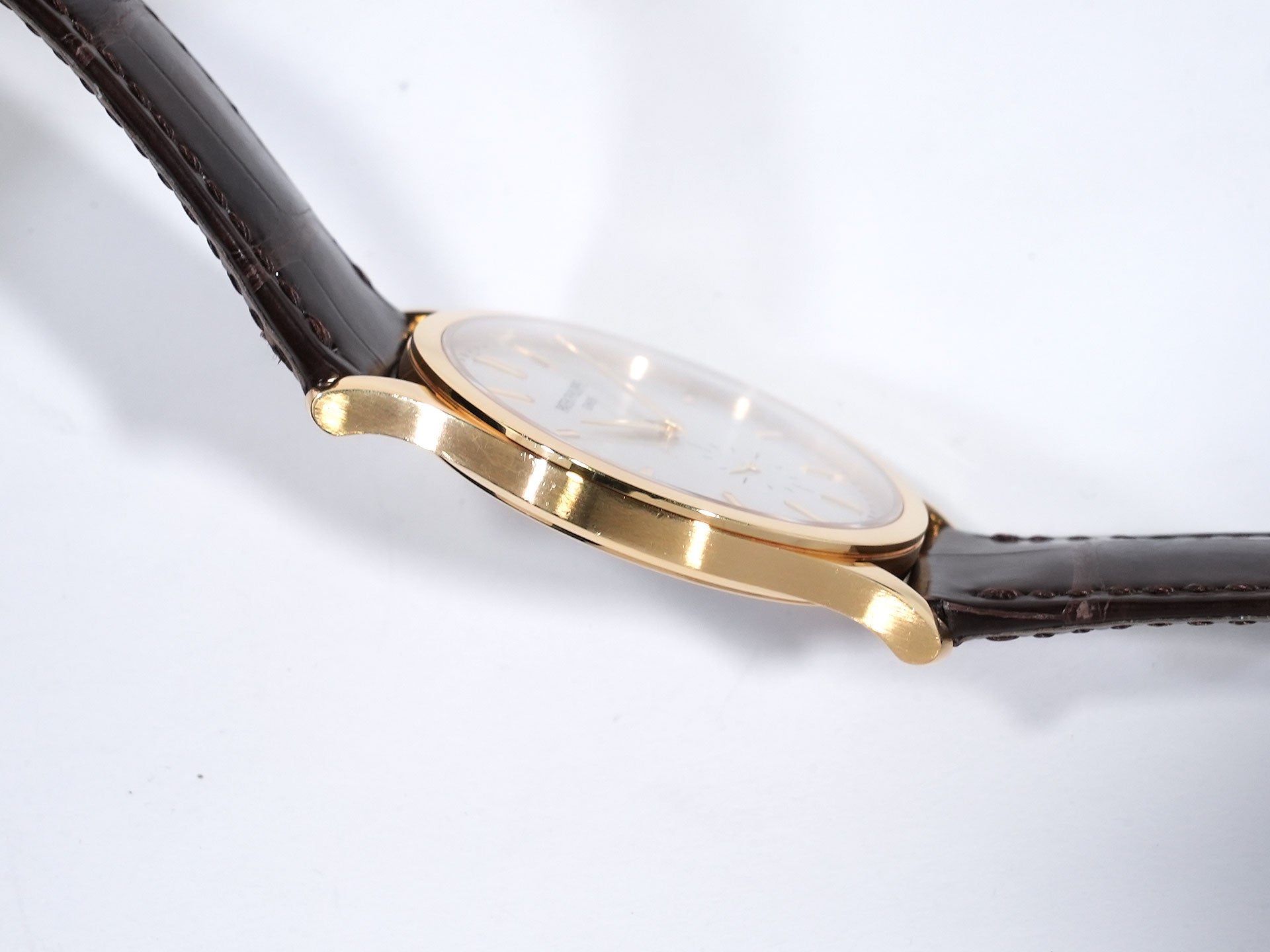 パテックフィリップ カラトラバ Ref.5196J-001 イエローゴールド シルバー文字盤 中古 unvovk5v