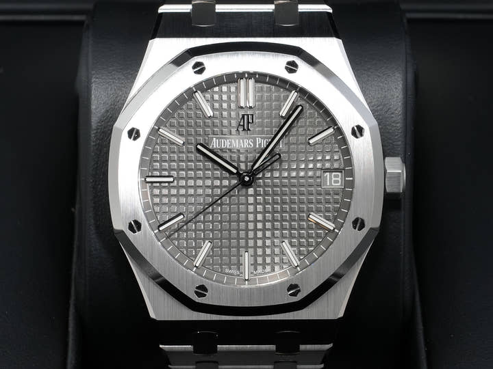 オーデマピゲ ロイヤルオーク Ref.15500ST.OO.1220ST.02 ステンレススチール スレートグレー文字盤 中古 ivuoba53