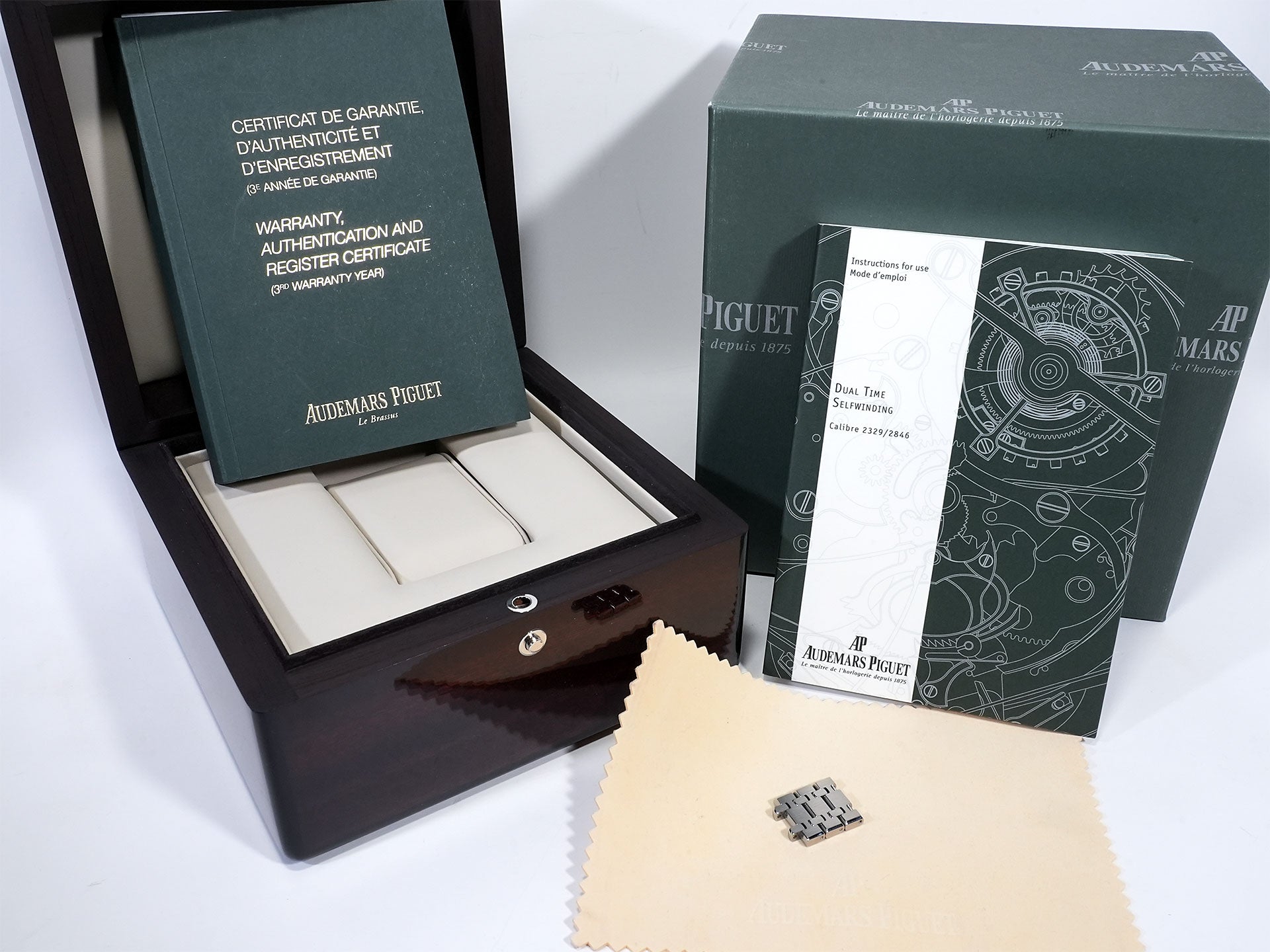 オーデマピゲ ロイヤルオーク デュアルタイム Ref.26120ST.OO.1220ST.02 ステンレススチール ブルー文字盤 中古 z8v8p3er