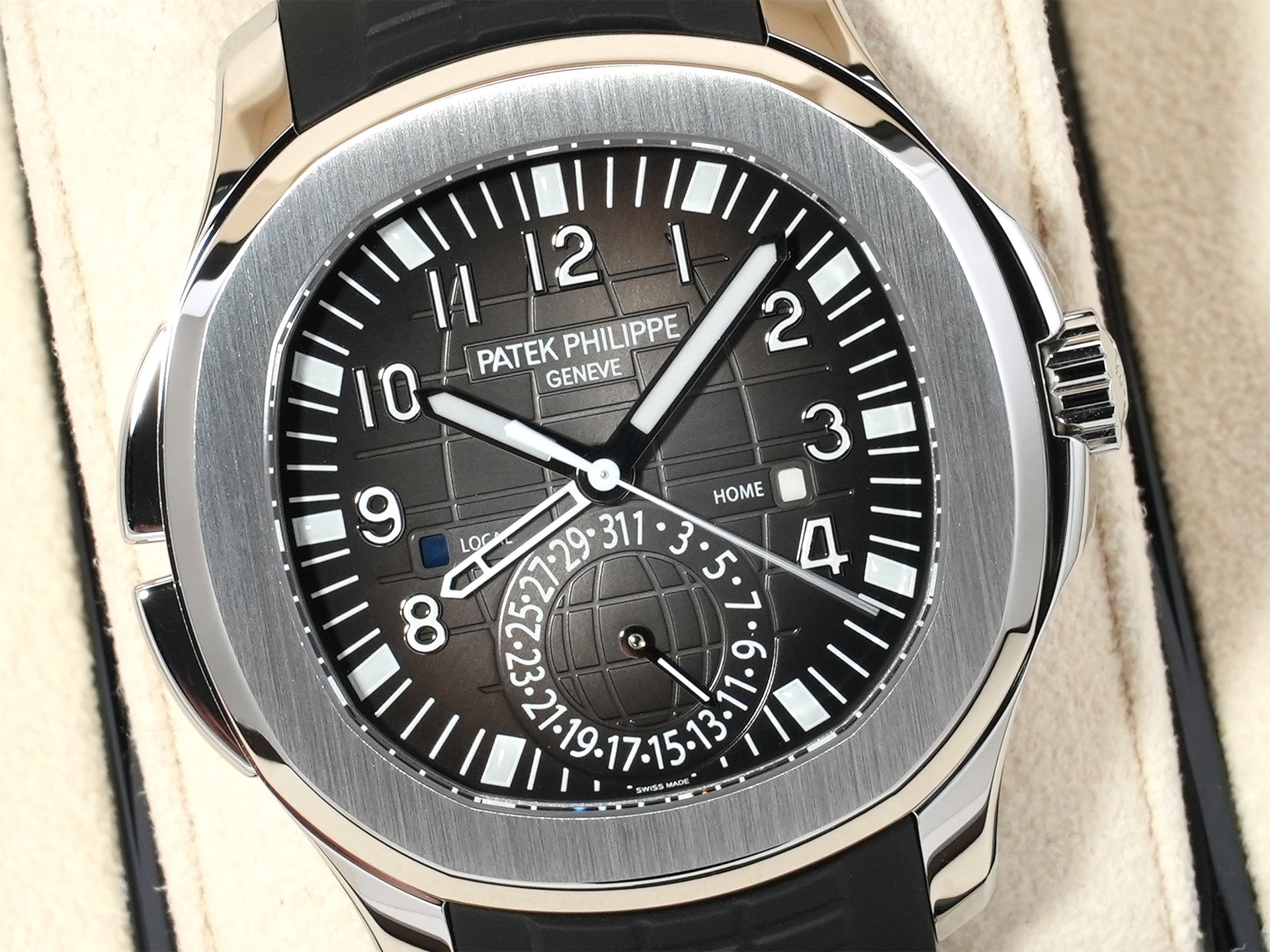 パテックフィリップ アクアノート トラベルタイム Ref.5164A-001 ステンレススチール ブラック文字盤 未使用 pao6xoyr