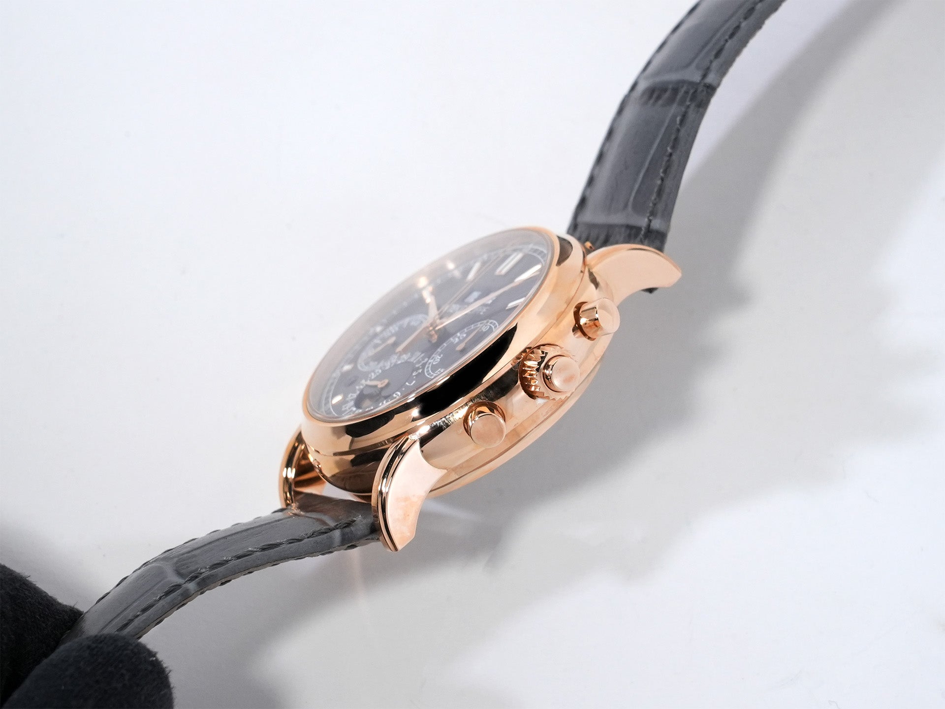 パテックフィリップ パーペチュアルカレンダー スプリットセコンド クロノグラフ Ref.5204R-011 ローズゴールド スレートグレー文字盤 未使用 35wccj5e