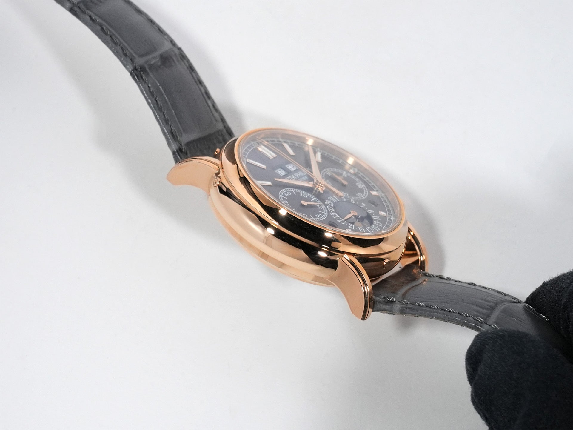 パテックフィリップ パーペチュアルカレンダー スプリットセコンド クロノグラフ Ref.5204R-011 ローズゴールド スレートグレー文字盤 未使用 35wccj5e