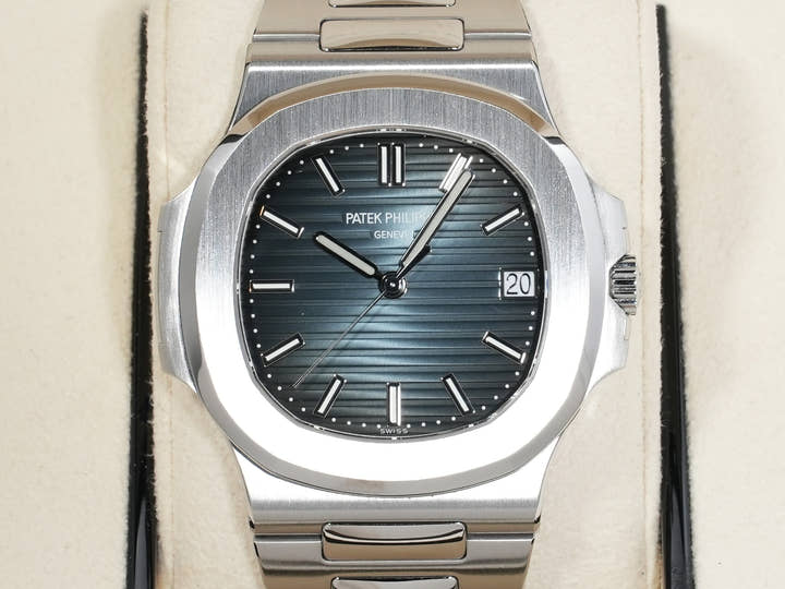パテックフィリップ ノーチラス Ref.5711/1A-010 ステンレススチール ブルー文字盤 美中古 rcw9zgxt
