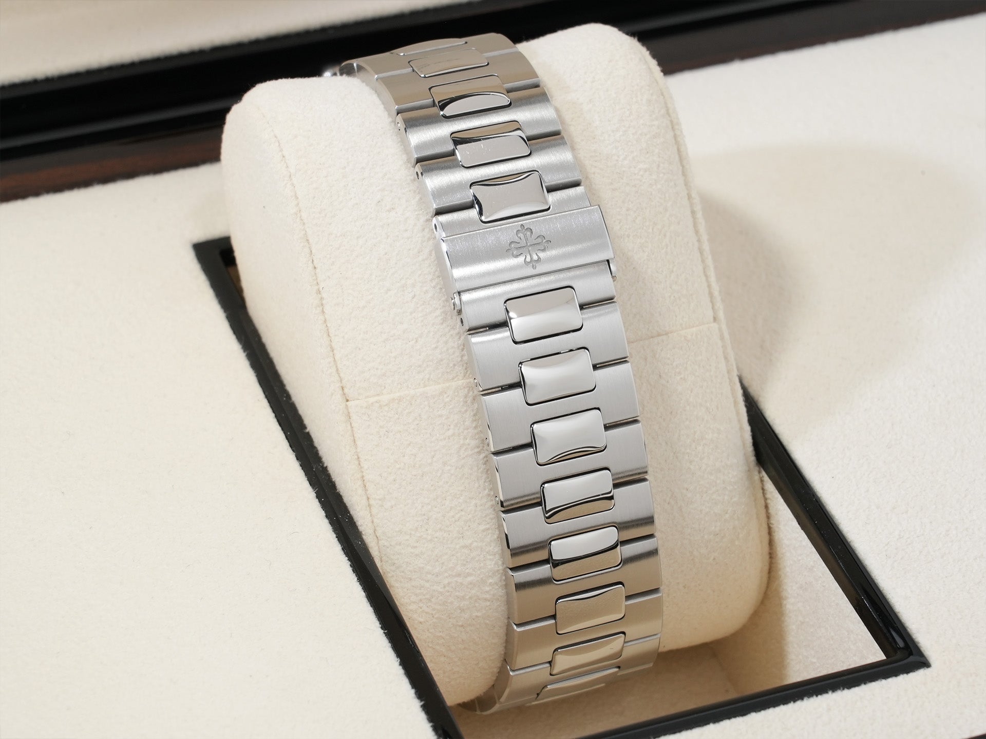 パテックフィリップ ノーチラス Ref.5711/1A-010 ステンレススチール ブルー文字盤 美中古 rcw9zgxt