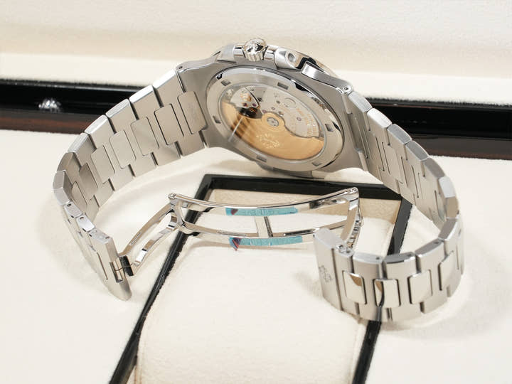 パテックフィリップ ノーチラス Ref.5711/1A-010 ステンレススチール ブルー文字盤 美中古 rcw9zgxt