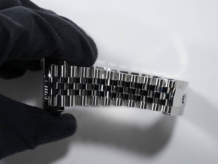 ロレックス デイトジャスト36 Ref.126234 ステンレススチール/ホワイトゴールド ブラック文字盤 ジュビリーブレスレット 美中古 azsb5q6b