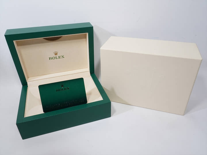 ロレックス デイトジャスト36 Ref.126234 ステンレススチール/ホワイトゴールド ブラック文字盤 ジュビリーブレスレット 美中古 azsb5q6b