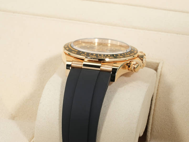 ロレックス デイトナ Ref.126518LN イエローゴールド ゴールデンxブライトブラック文字盤 中古 k32govmx