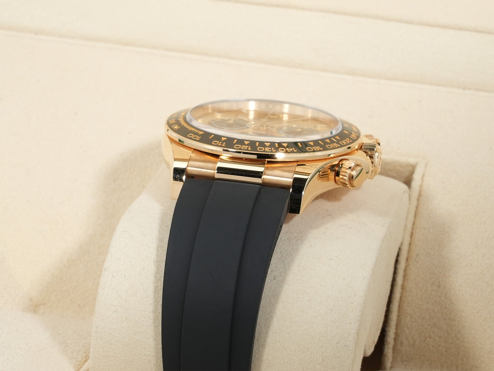 ロレックス デイトナ Ref.126518LN イエローゴールド ゴールデンxブライトブラック文字盤 中古 k32govmx