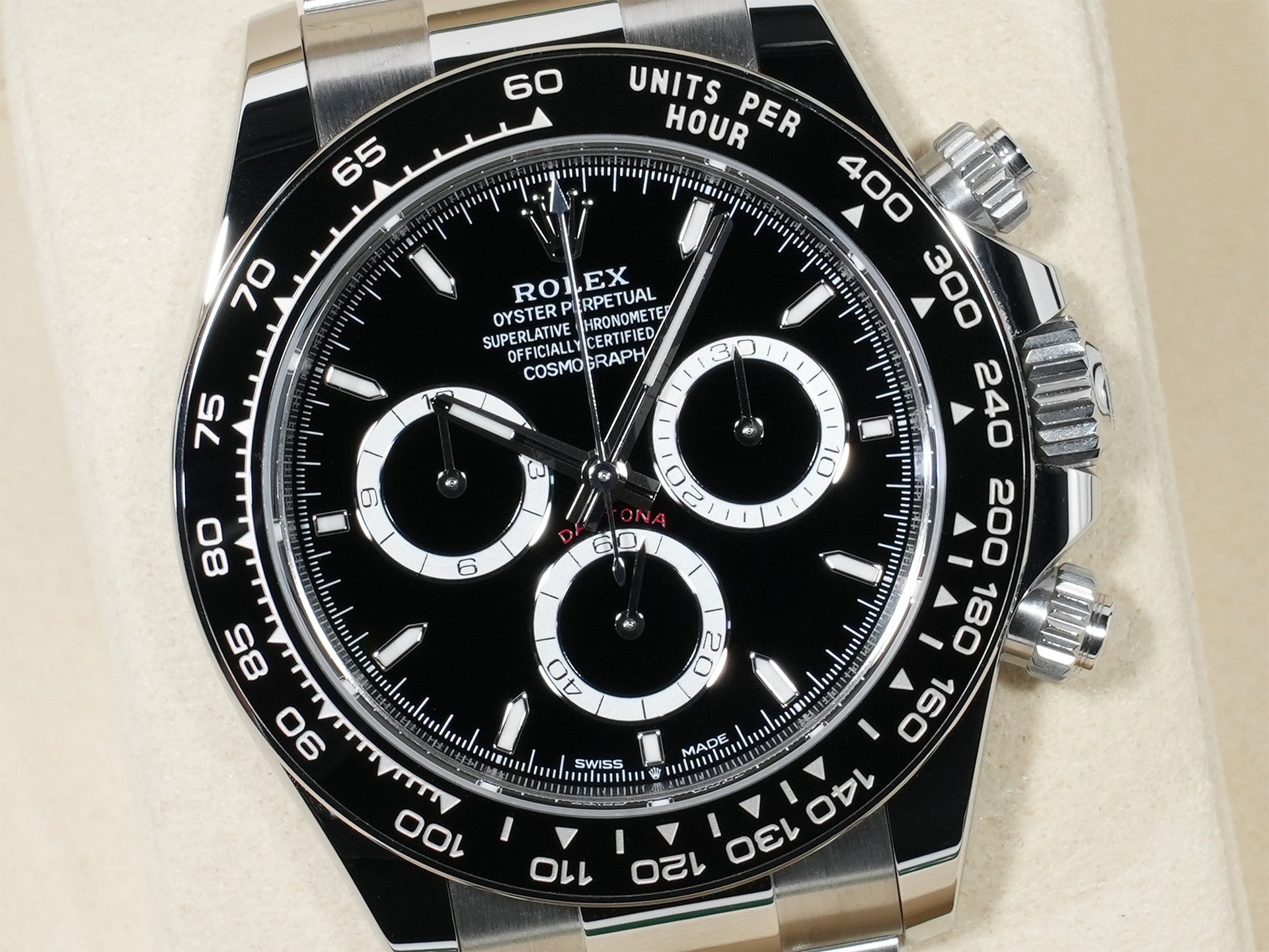 ROLEX Daytona Ref. 126500LN Stainless Steel Black Dial Unused 5x4qgfwr