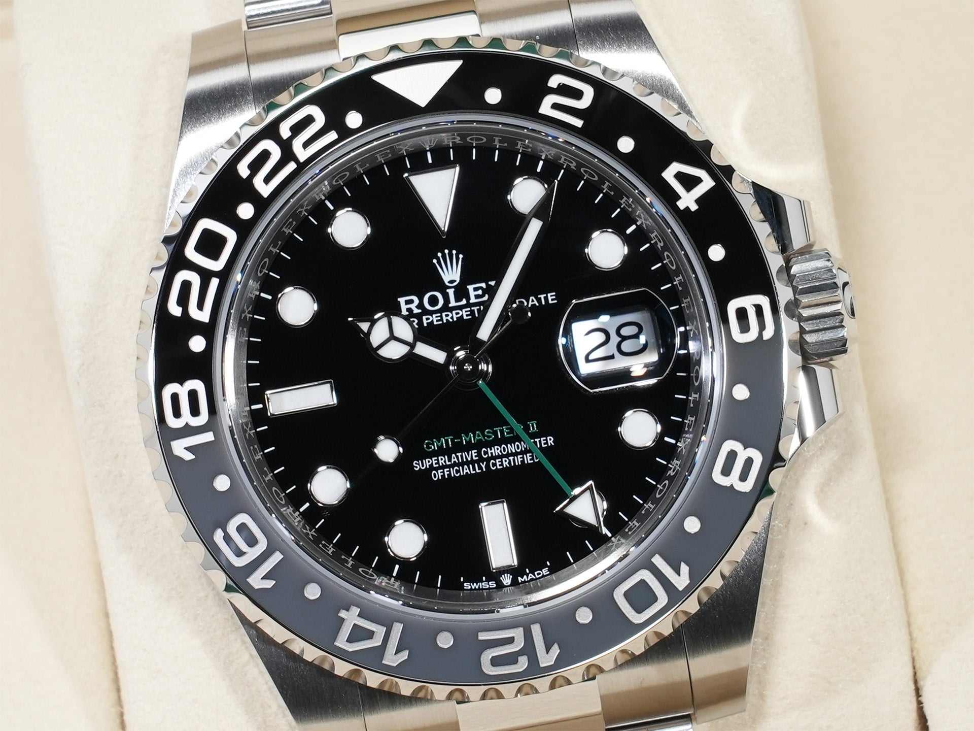 Rolex GMT-Master II Ref.126710GRNR Stainless Steel Black Dial Oyster Bracelet Unused anrz2fz9