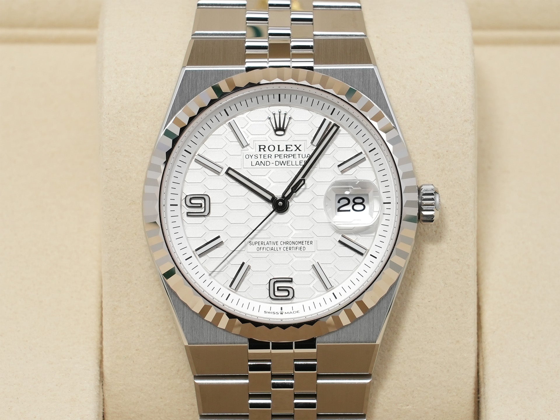 ロレックス ランドドゥエラー Ref.127234 ステンレススチール/ホワイトゴールド ホワイト文字盤 ジュビリーブレスレット 未使用 q2vpco67