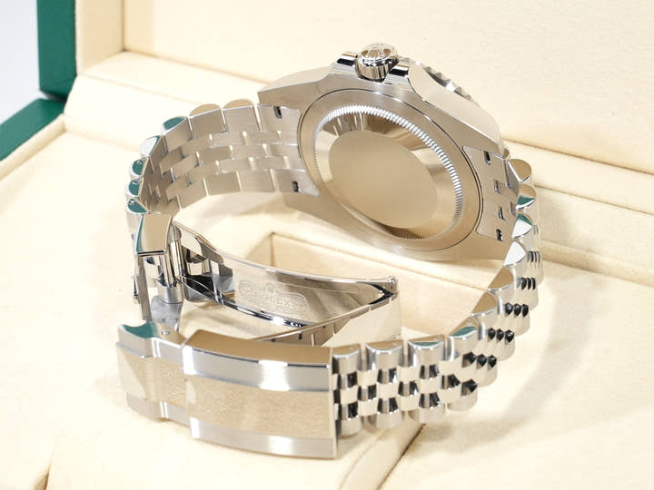 Rolex GMT-Master II Ref. 126710GRNR Stainless Steel Black Dial Jubilee Bracelet Unworn tcrwbtve