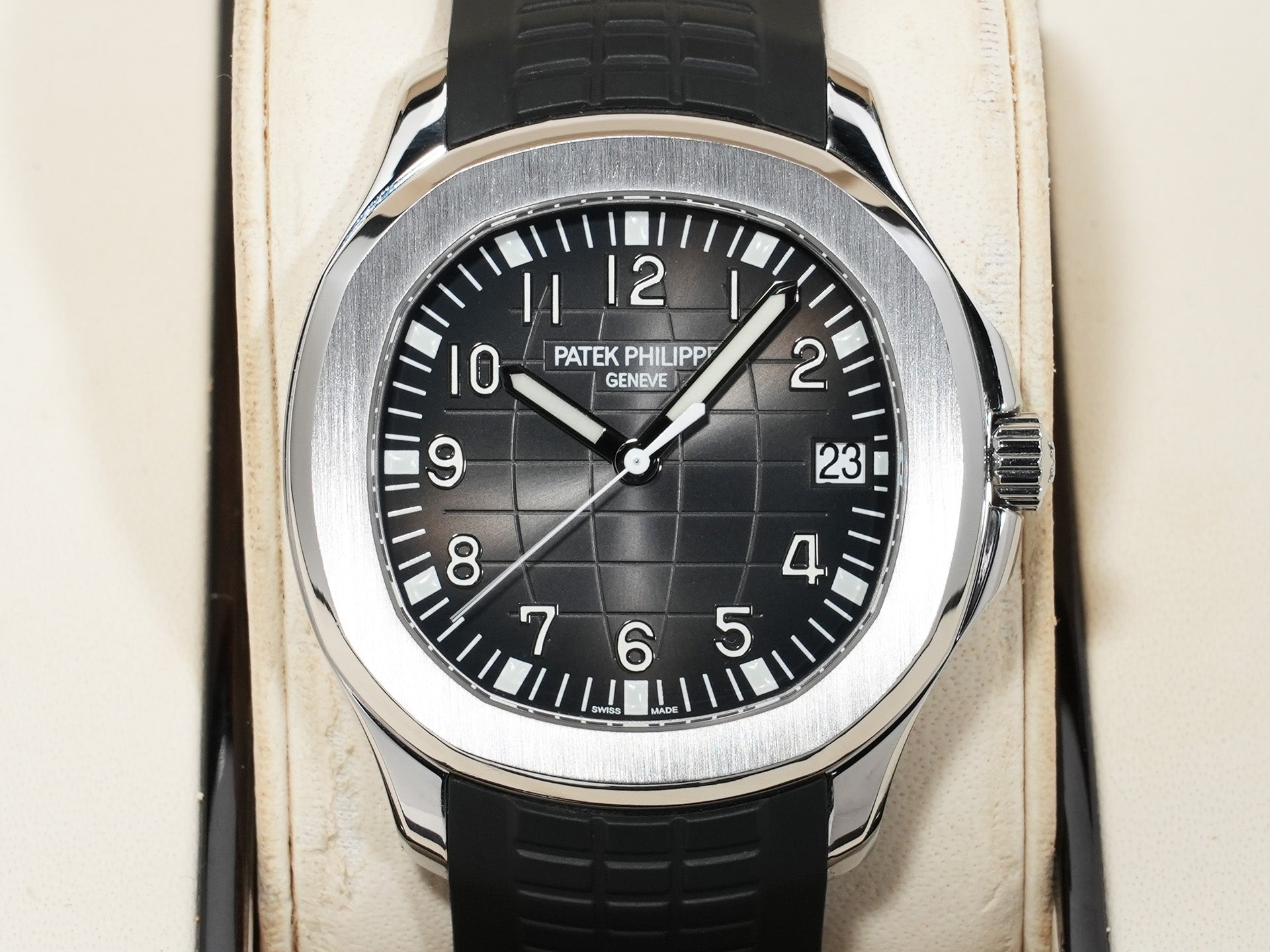 パテックフィリップ アクアノート Ref.5167A-001 ステンレススチール ブラック文字盤 美中古 76uhq46k