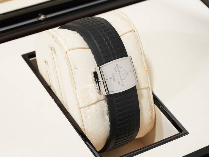 パテックフィリップ アクアノート Ref.5167A-001 ステンレススチール ブラック文字盤 美中古 76uhq46k