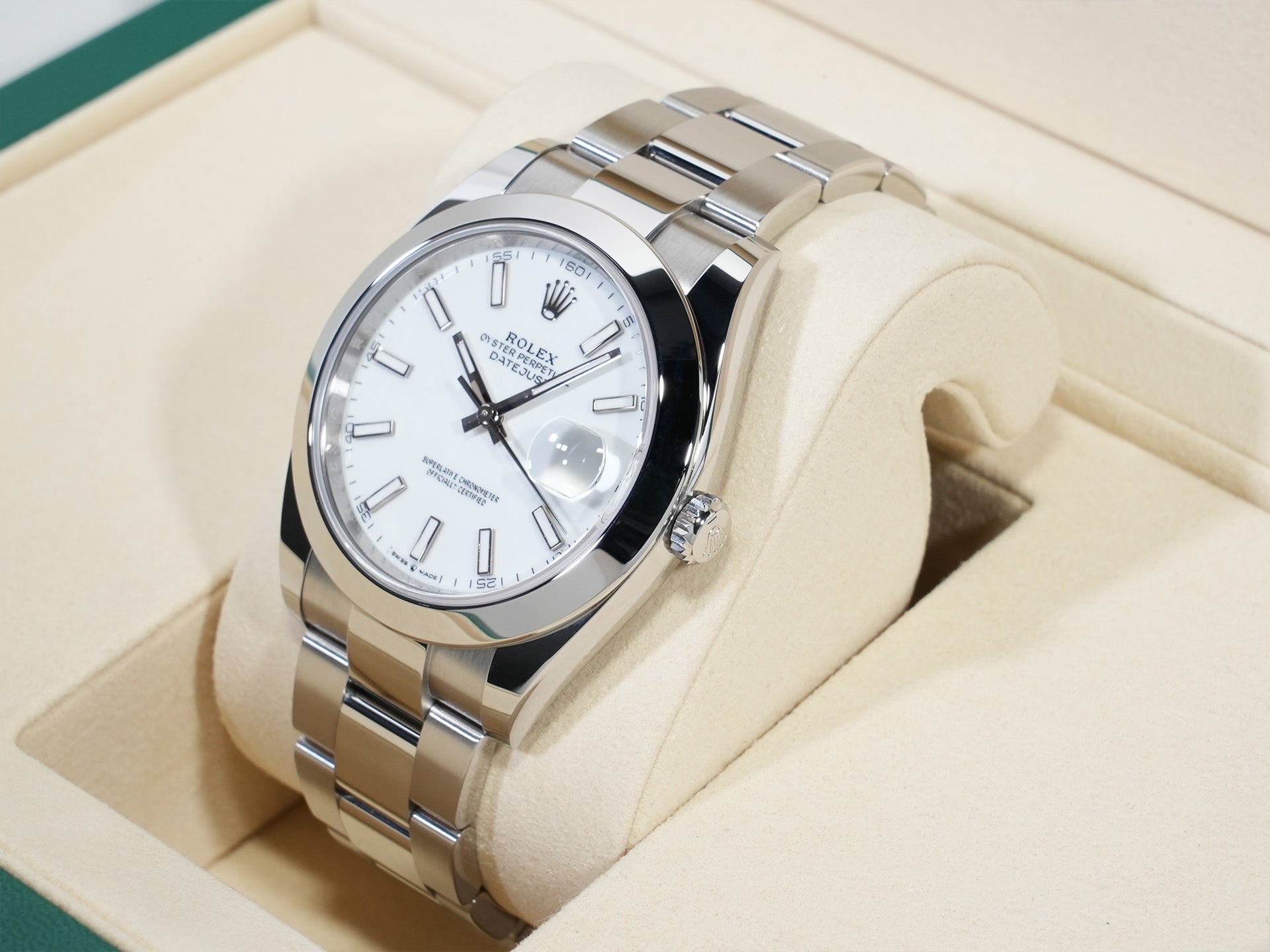 Rolex Datejust 41 Ref. 126300 Stainless Steel White Dial Oyster Bracelet Unused vicxq3un