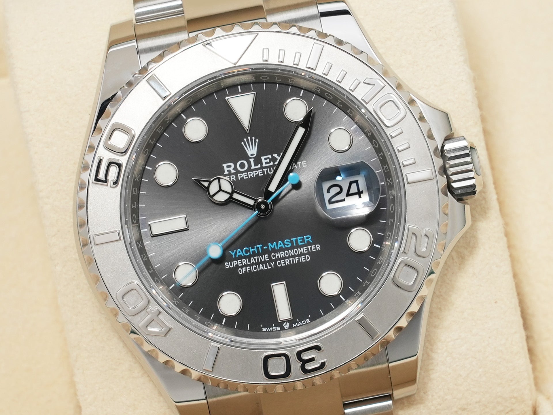 Rolex Yacht-Master 40 Ref. 126622 Stainless Steel/Platinum Slate Dial Excellent Condition n7nwy6fm
