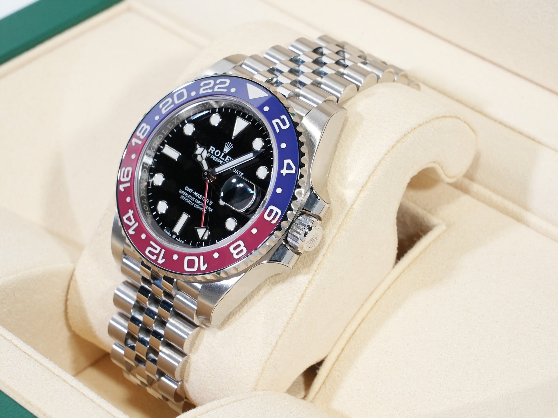Rolex GMT-Master II Ref. 126710BLRO Stainless Steel Black Dial Jubilee Bracelet Unused epyffcti