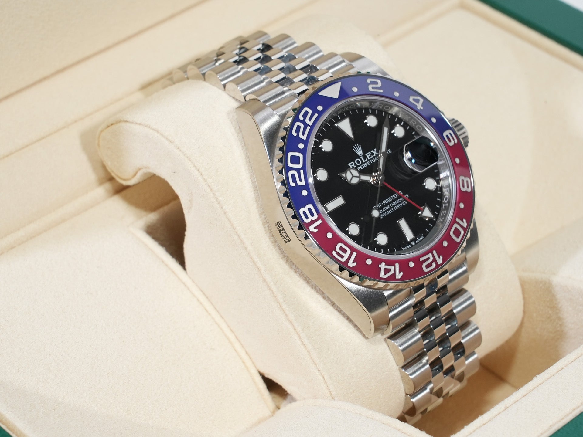 Rolex GMT-Master II Ref. 126710BLRO Stainless Steel Black Dial Jubilee Bracelet Unused epyffcti