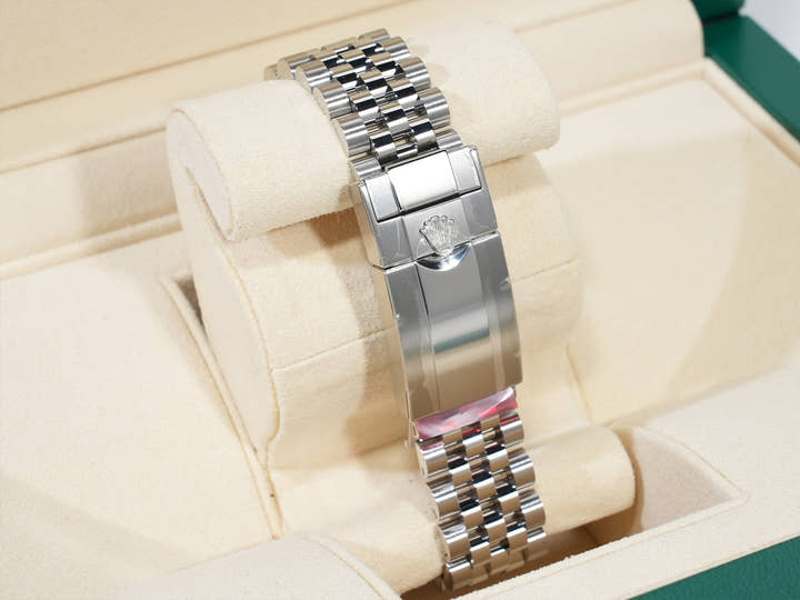 Rolex GMT-Master II Ref. 126710BLRO Stainless Steel Black Dial Jubilee Bracelet Unused epyffcti