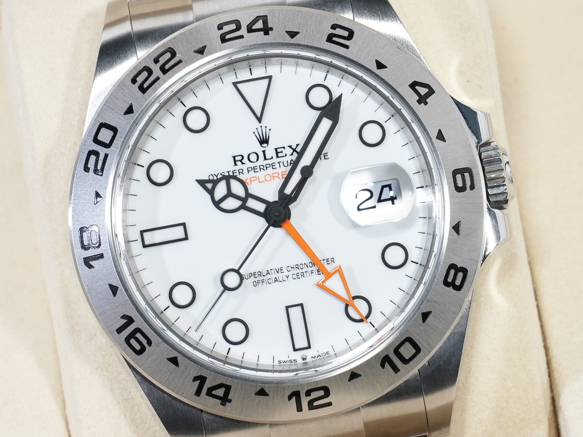 ロレックス エクスプローラーII Ref.226570 ステンレススチール ホワイト文字盤 オイスターブレスレット 中古 jgwowqbi