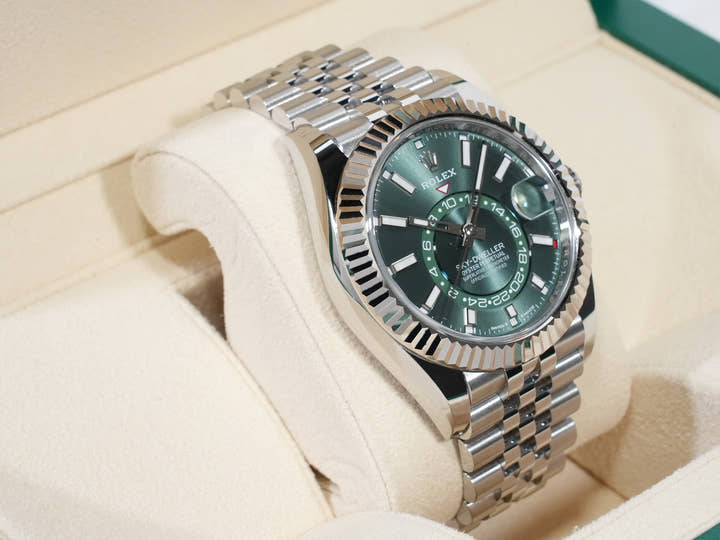 Rolex Sky-Dweller Ref.336934 Stainless Steel/White Gold Mint Green Dial Jubilee Bracelet Excellent Condition uz6k9xon