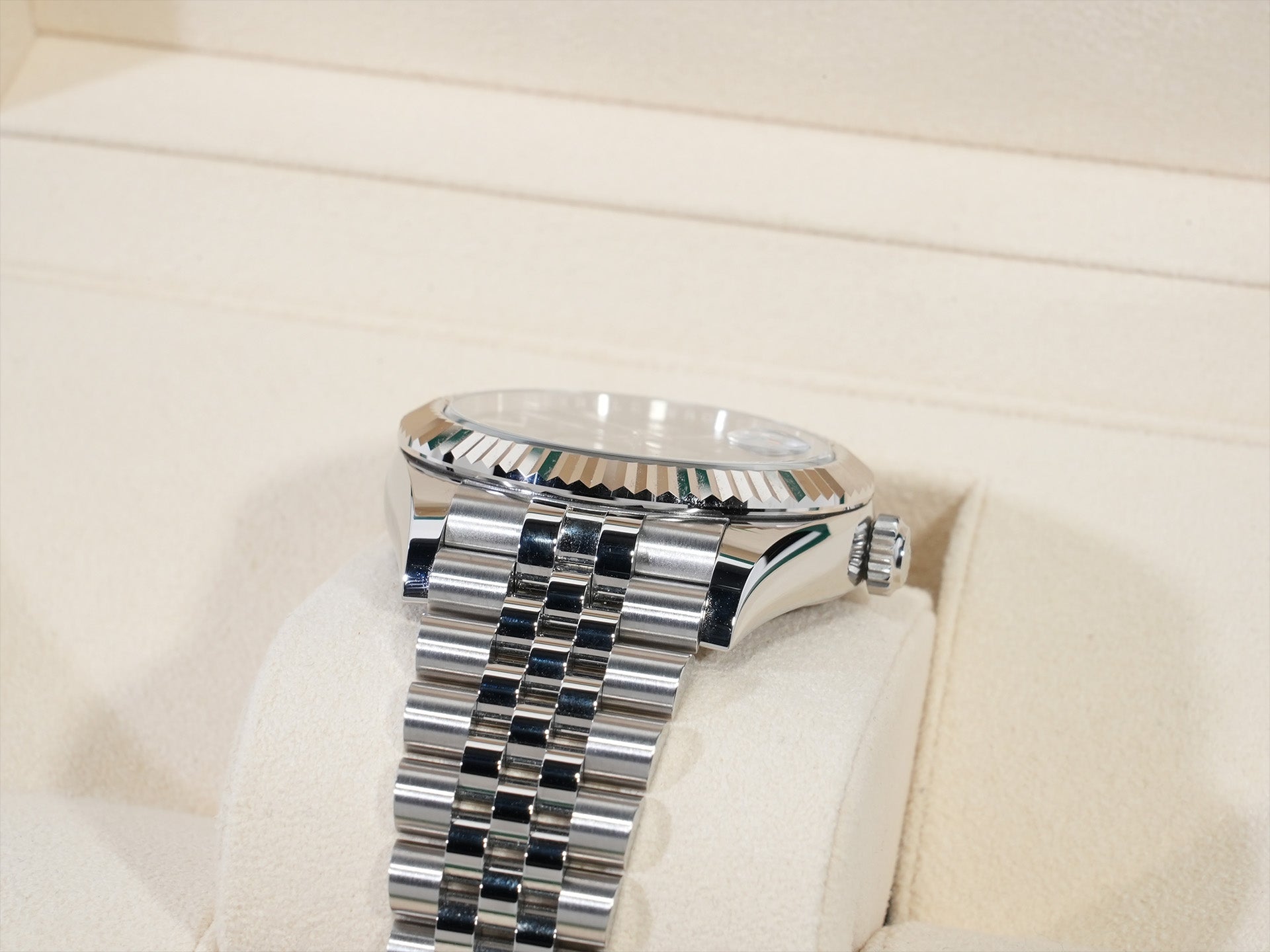 Rolex Sky-Dweller Ref.336934 Stainless Steel/White Gold Mint Green Dial Jubilee Bracelet Excellent Condition uz6k9xon