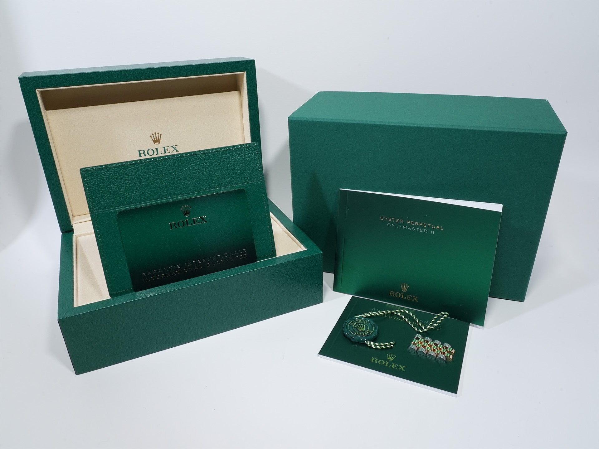Rolex GMT-Master II Ref.126713GRNR Stainless Steel/Yellow Gold Black Dial Jubilee Bracelet Unused mmjzd83h
