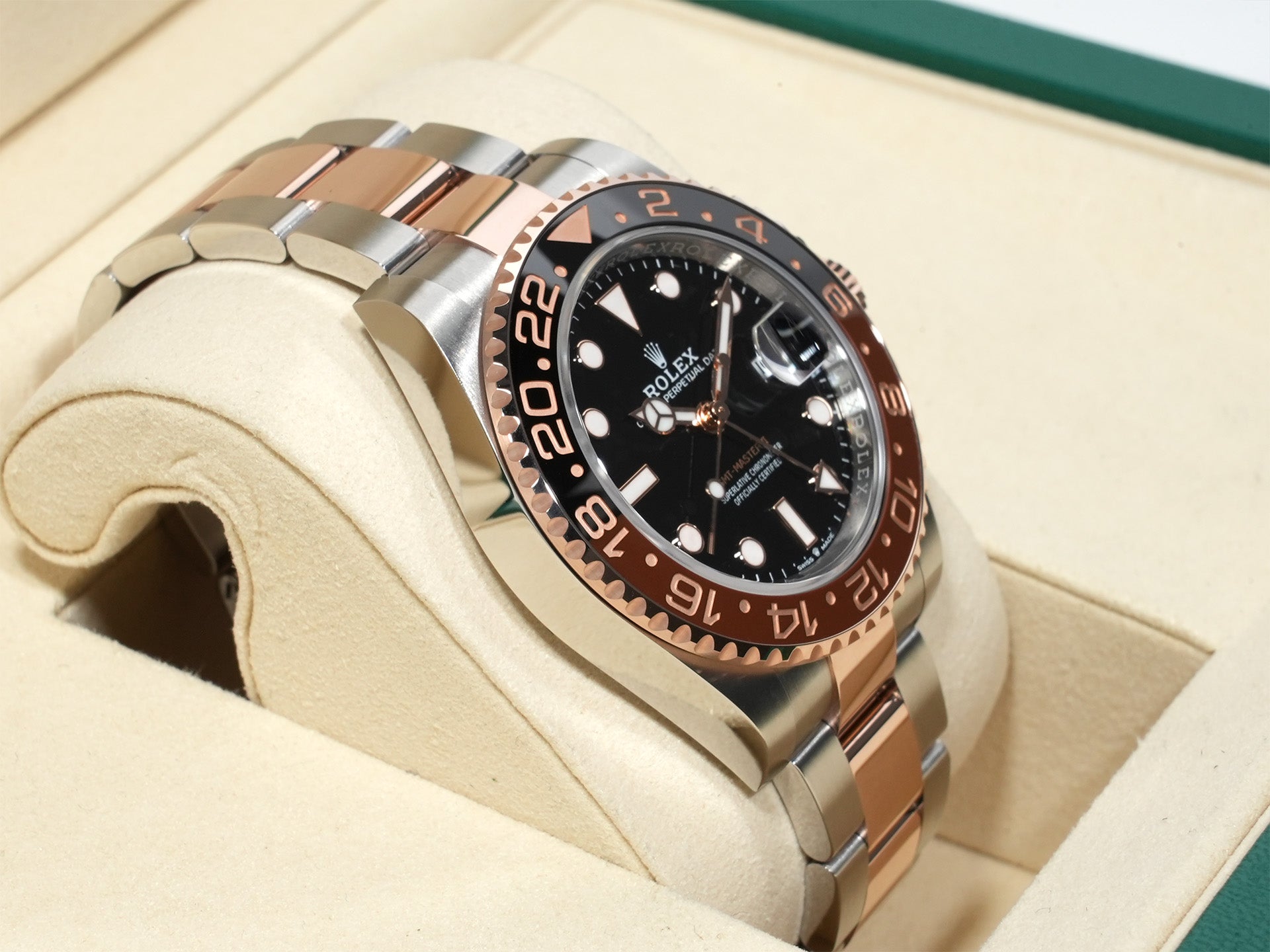 Rolex GMT-Master II Ref.126711CHNR Stainless Steel/Everose Gold Black Dial Oyster Bracelet Unused pgn4gbwy
