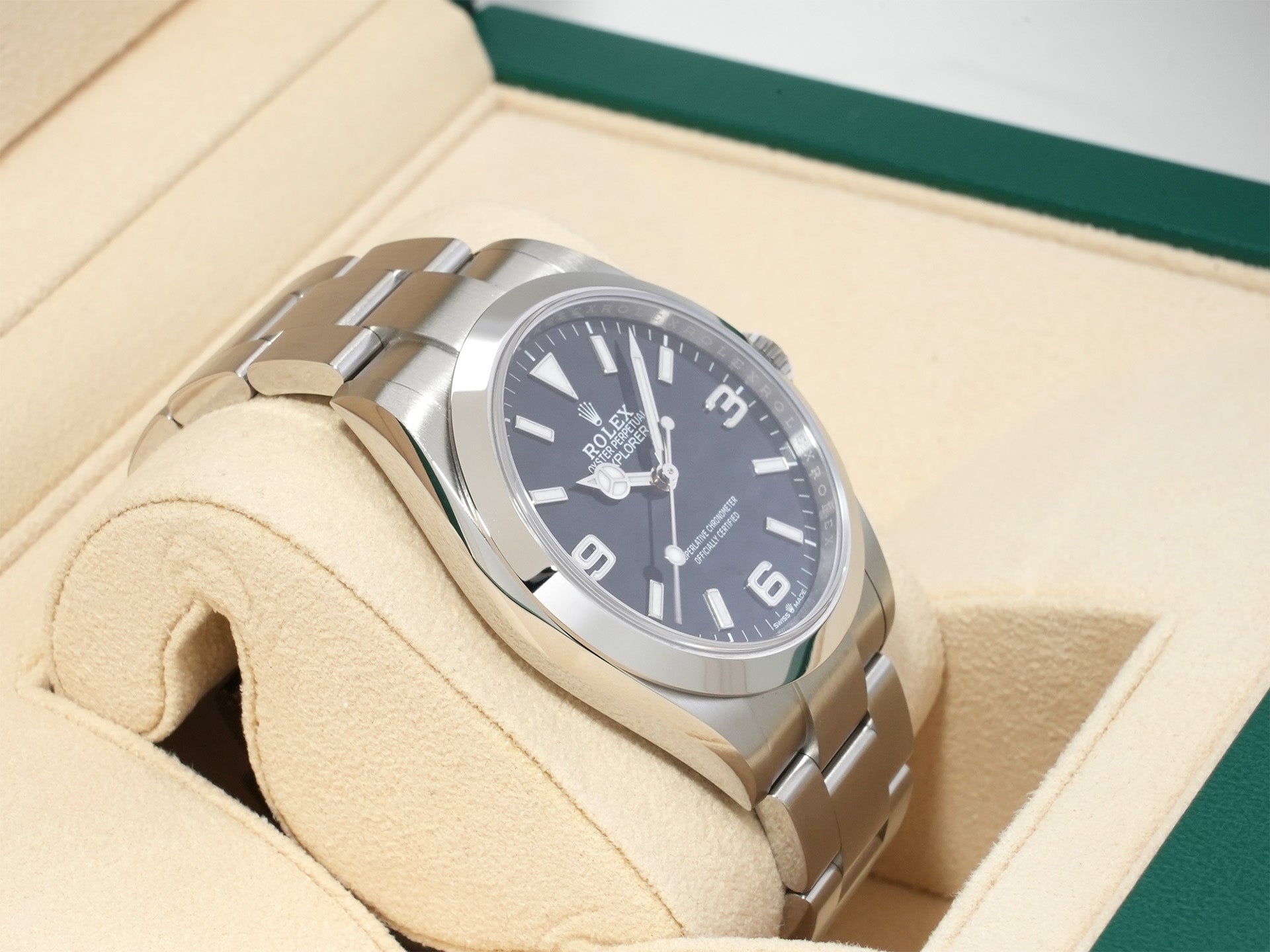 Rolex Explorer 40 Ref.224270 Stainless Steel Black Dial Oyster Bracelet Unused to85f5na