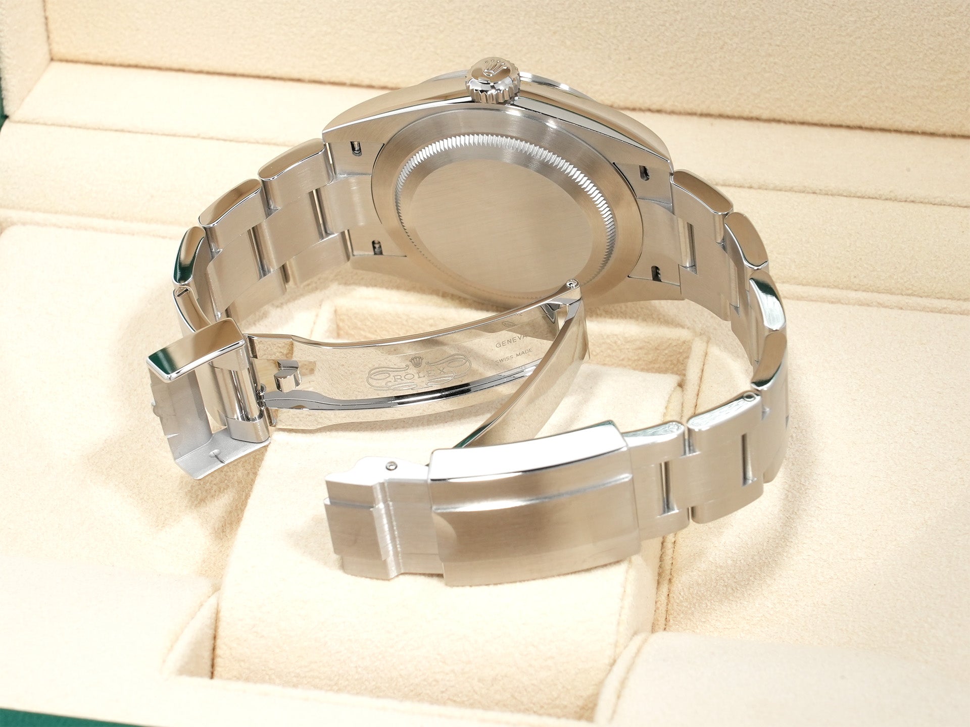 Rolex Explorer 40 Ref.224270 Stainless Steel Black Dial Oyster Bracelet Unused to85f5na