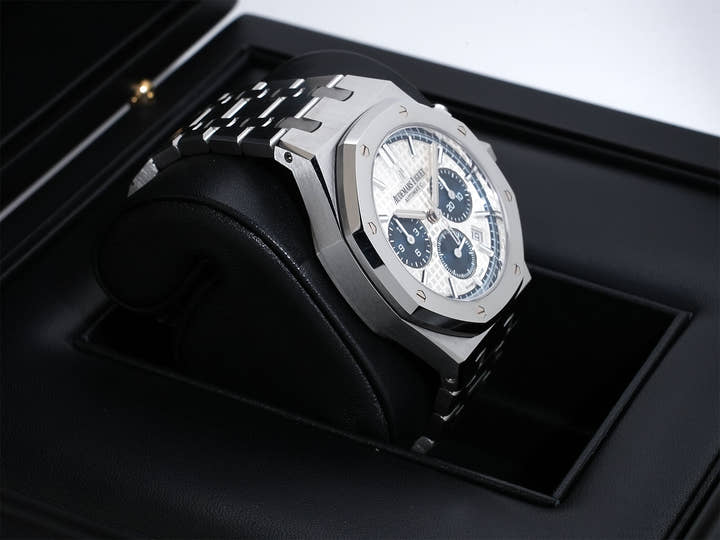 Audemars Piguet Royal Oak Chronograph Ref.26315ST.OO.1256ST.01 Stainless Steel Silver Dial Excellent Condition 8dxpsb8g